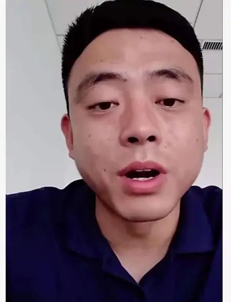 铁山靠是什么梗?
