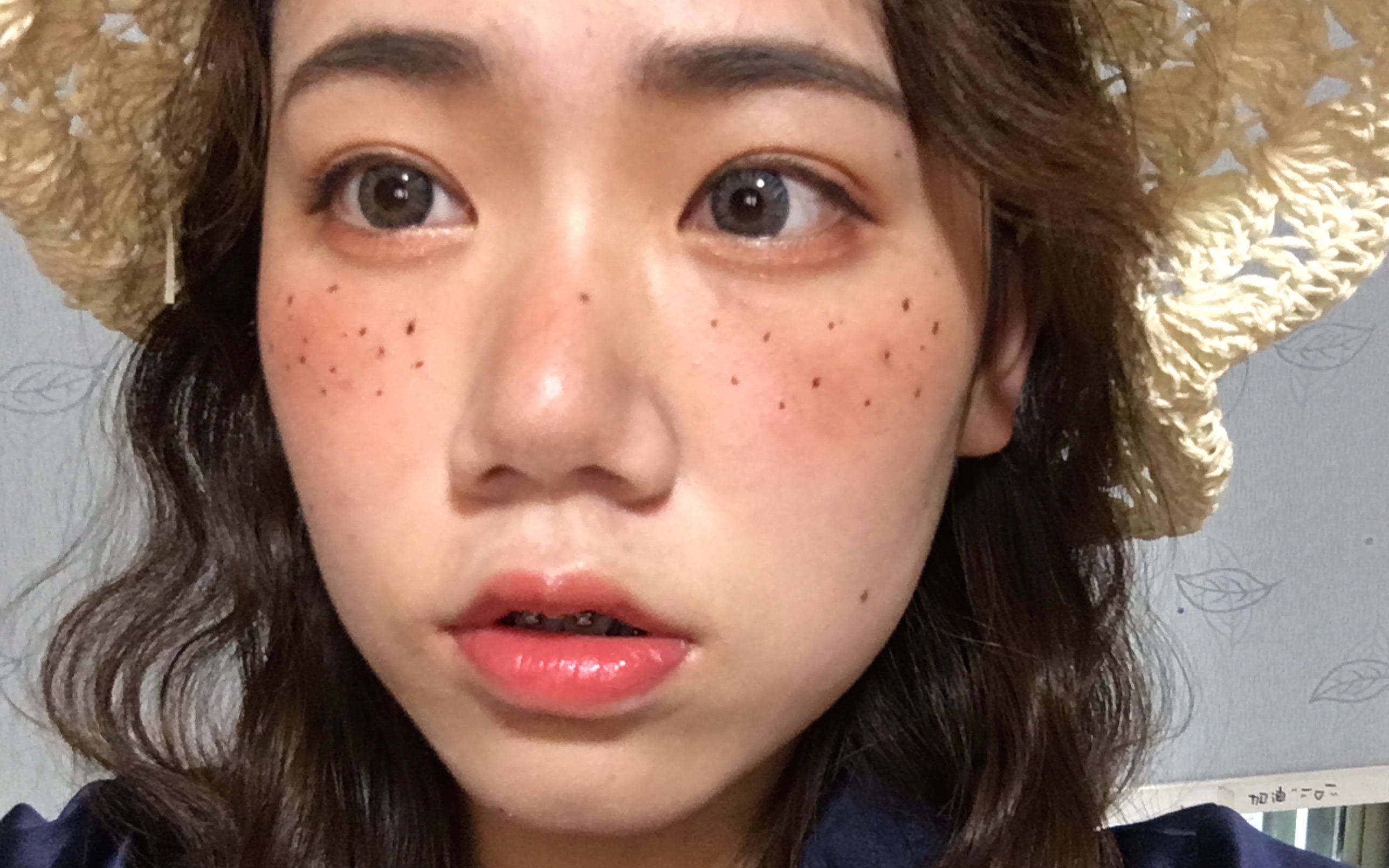 草莓妆是什么梗？